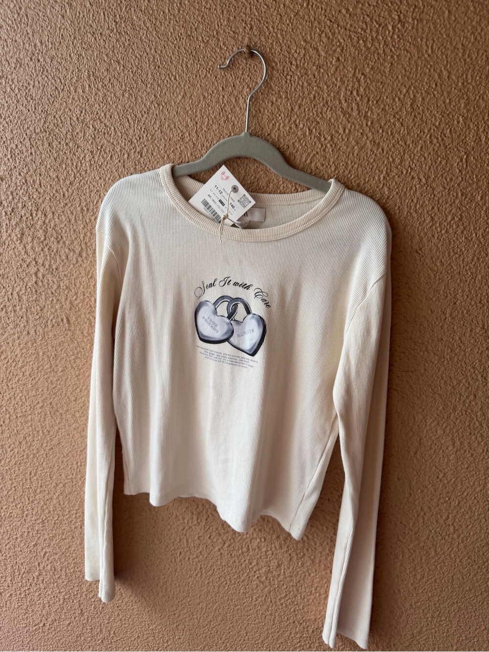 Zara Cream Long Sleeve Tee with Heart Lock Graphic